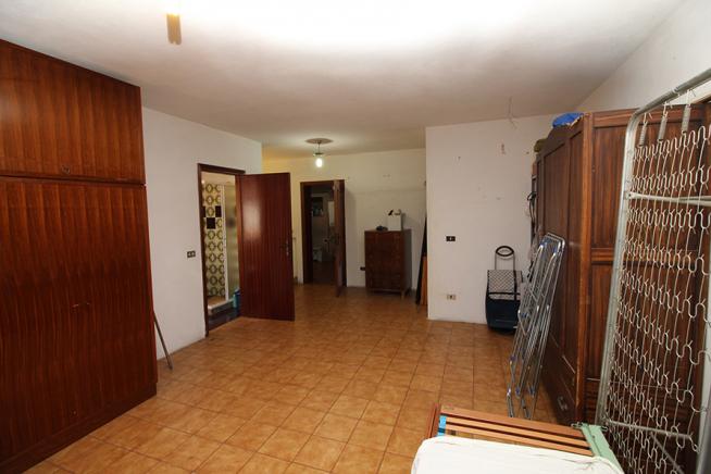 PESARO  ZONA NOVILARA  SCHIERA BIFAMILIARE IN VENDITA
